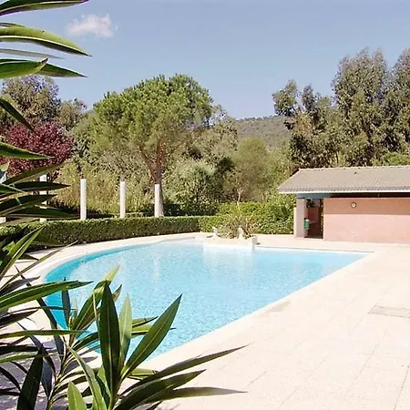 T2 Climatisé Avec Piscine, Terrasse, Parking Et Wi-fi - 4 Couchages, - Fr-1-251-540 Le Lavandou